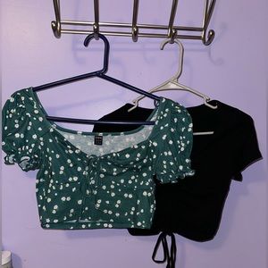 2 crop tops